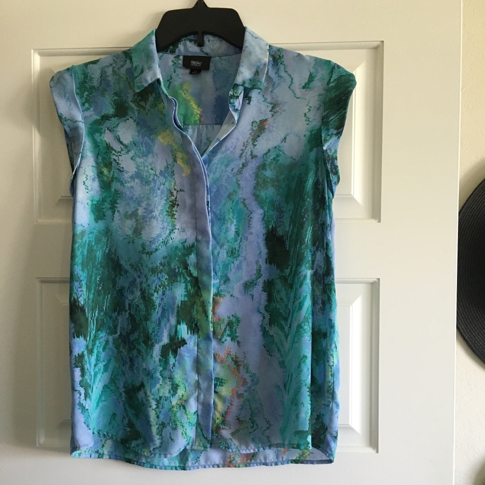 Watercolor Print Sleeveless Button-Down